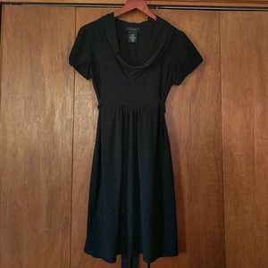Black dress --B.Smart